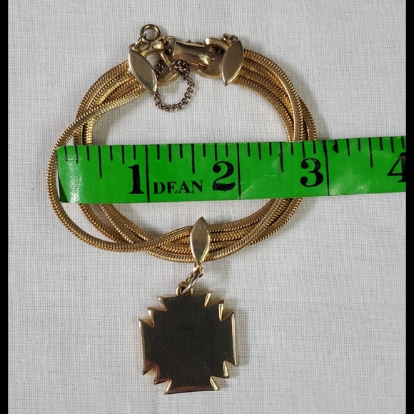 Costume gold charm bracelet - Picture 8 of 8